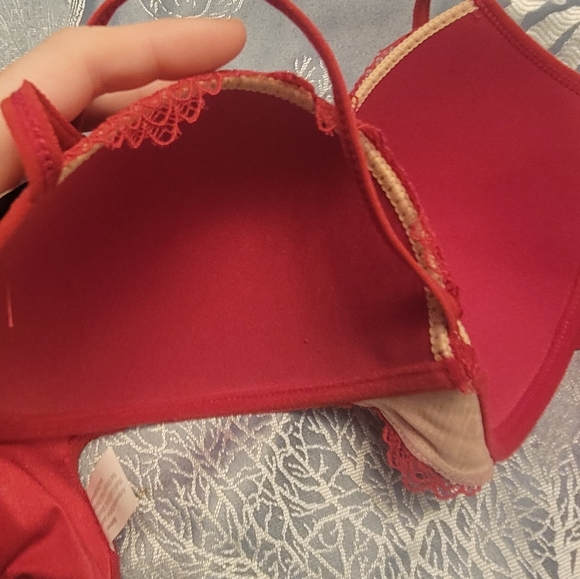 Dainafang Deep Red with Satin Lace and Fine Silver Stitching Bra and Panty set - Picture 4 of 13